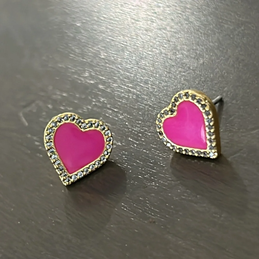 Kate Spade NWOT Take Heart Studs